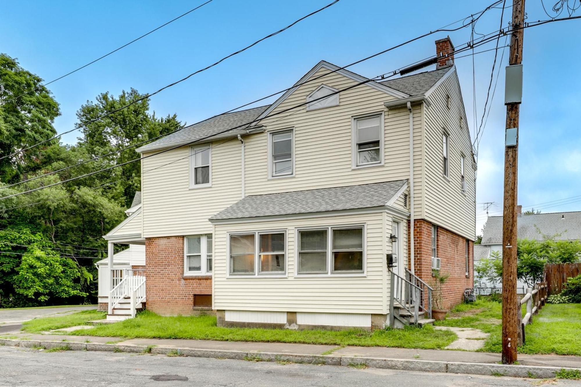 Easthampton Apartment Near Breweries And Rail Trail! Exterior photo